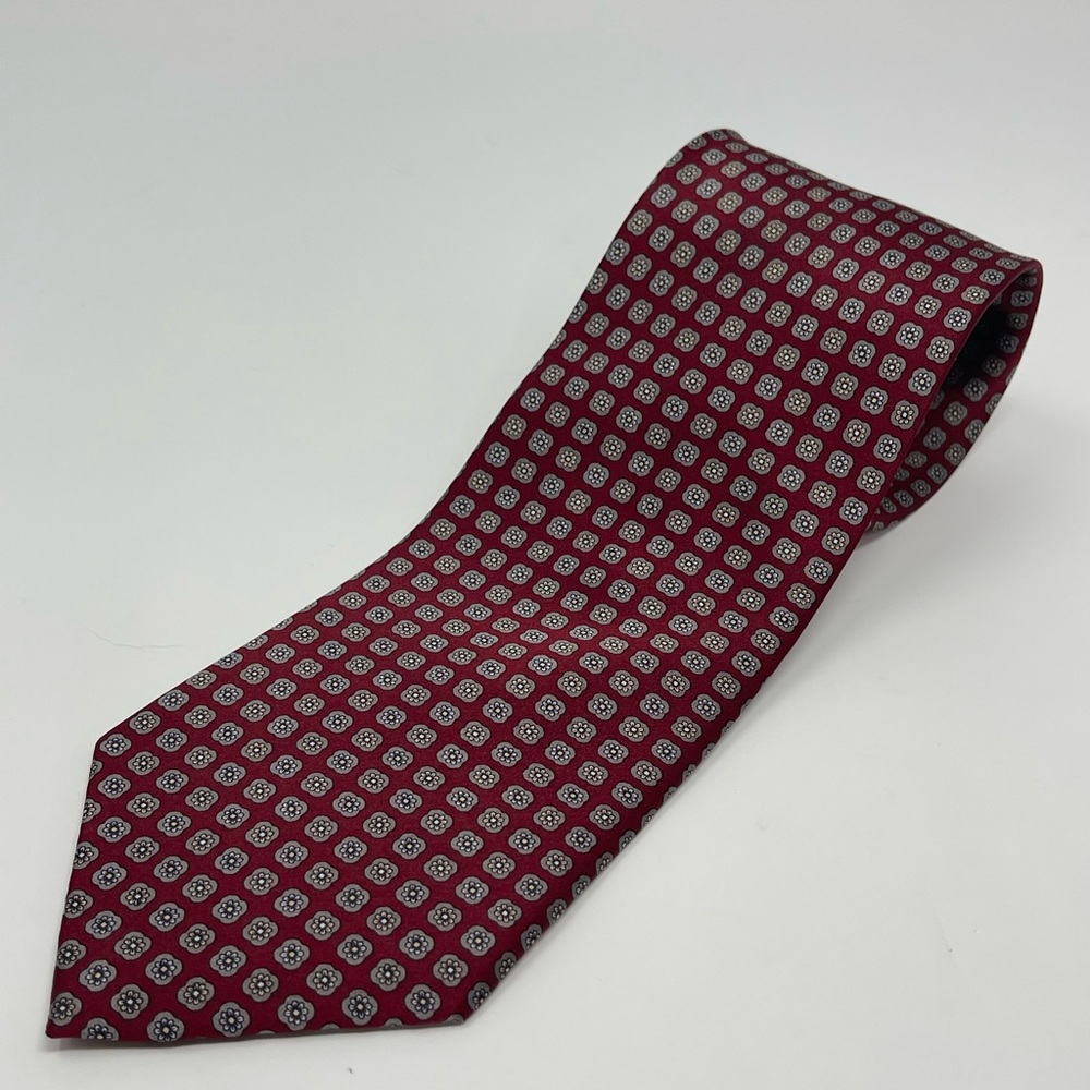 UMBERTO BOSSI: 100% Silk Tie; Red with gray, white, yellow pattern